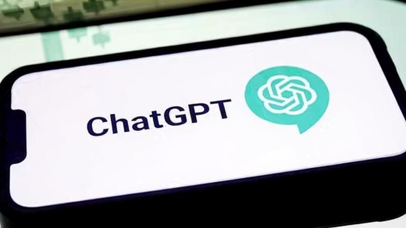 Dona do ChatGPT alerta o FBI sobre plano de pai para matar o filho, e suspeito é preso no Espírito Santo
