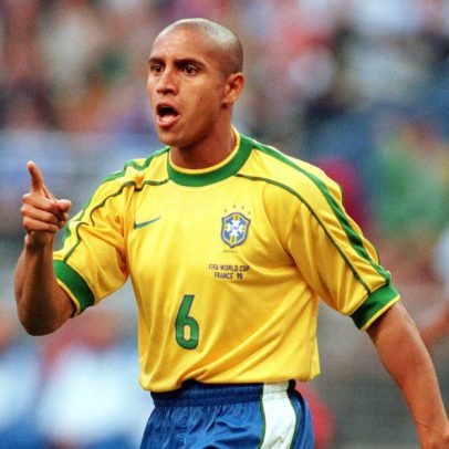 Camisa de 1998 é eleita a mais bonita entre as seleções brasileiras em Copas