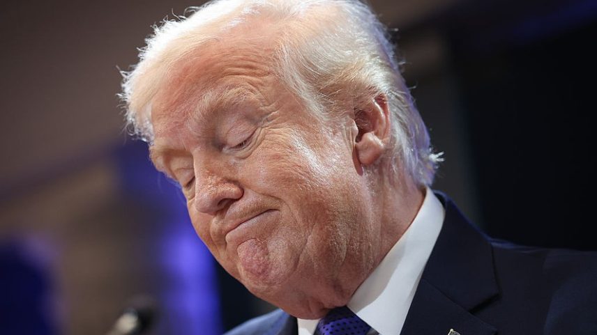 Donald Trump durante coletiva de imprensa na Suprema Corte — Foto: Kevin Dietsch/Getty Images
