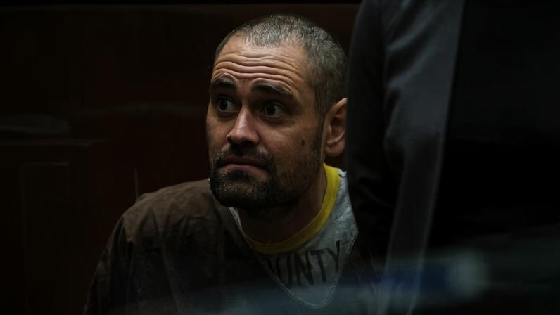 Nick Reiner em sessão na Corte Superior do Condado de Los Angeles, em 23 de fevereiro de 2026, como parte dos processos pelos assassinatos dos pais dele, o cineasta Rob Reiner (1947-2025) e a fotógrafa e produtora Michele Reiner (1955-2025)