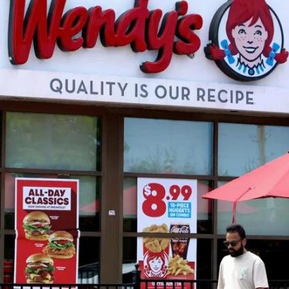 Post pedindo para salvar Wendy's faz ações subirem 40% nos EUA