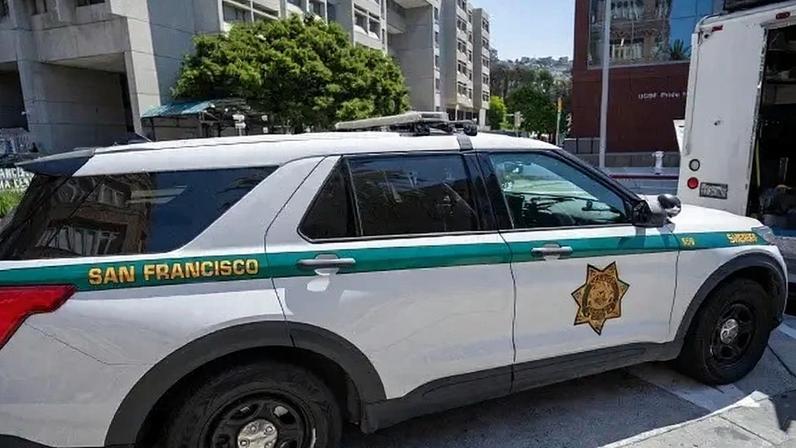 Carro de polícia de São Francisco, nos Estados Unidos.