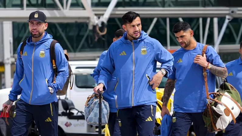 Scaloni admitiu preocupação com o estado físico de parte do grupo e indicou que novas mudanças na lista de convocados não estão descartadas