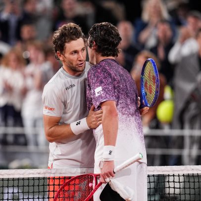 João Fonseca enfrenta Jakub Mensik em Roland Garros; veja horário e transmissão