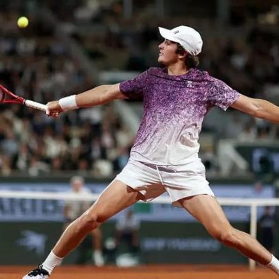 João Fonseca é eliminado nas quartas de Roland Garros após derrota para Mensik