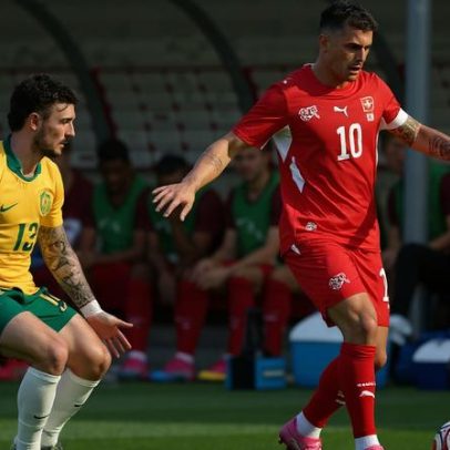 Suíça e Austrália empatam no último amistoso antes da Copa do Mundo