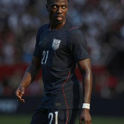 Timothy Weah, filho de George Weah, comanda o ataque dos EUA na Copa
