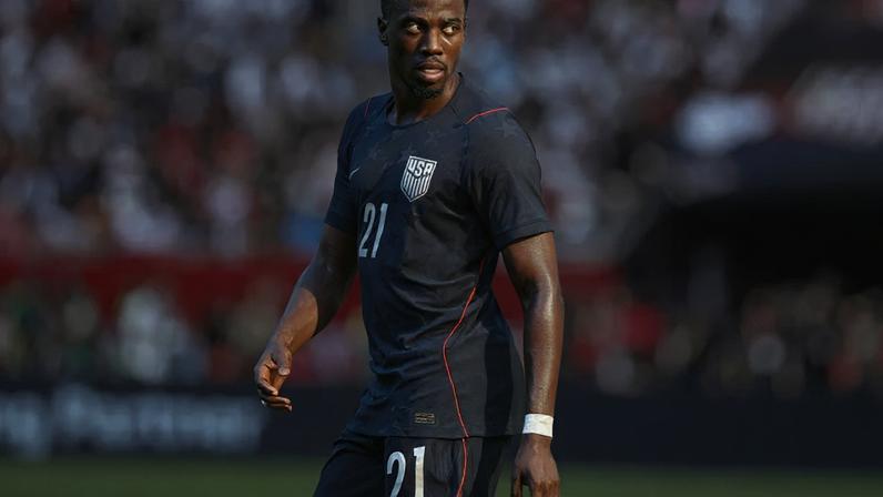 Timothy Weah durante amistoso entre Estados Unidos e Alemanha; atacante é filho de George Weah, ex-melhor jogador do mundo e ex-presidente da Libéria.
