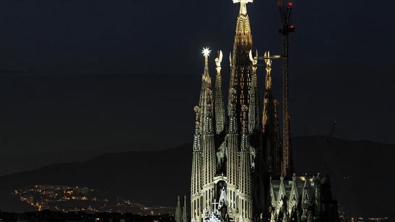 Basílica da Sagrada Família, igreja mais alta do mundo e há 140 anos em obras