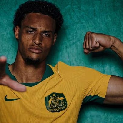 Atacante filho de símbolo entre refugiados chega à Copa após lesão do irmão