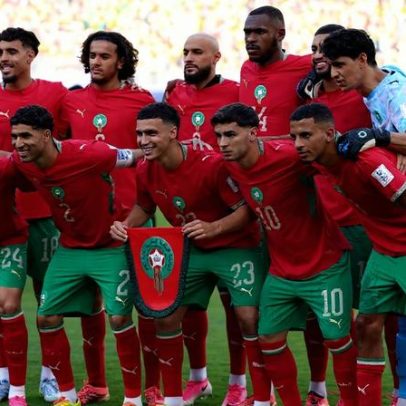 Copa: Marrocos inicia jogada com bola para lateral