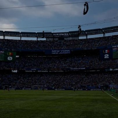 Gramado da final da Copa é criticado por jogadores por parecer sintético e duro
