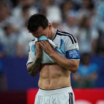 Messi emociona ao explicar choro em gol e celebra recorde pela Argentina