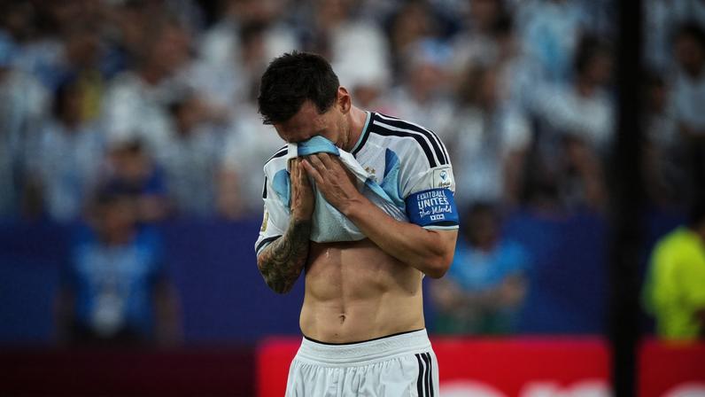 Messi chora ao comemorar gol da Argentina — Foto: Ulrik Pedersen/NurPhoto via Getty Images