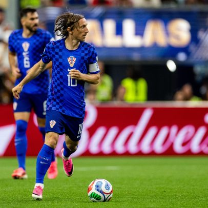 Estreia de Modrić pela Croácia: pênalti, sem gols e substituído