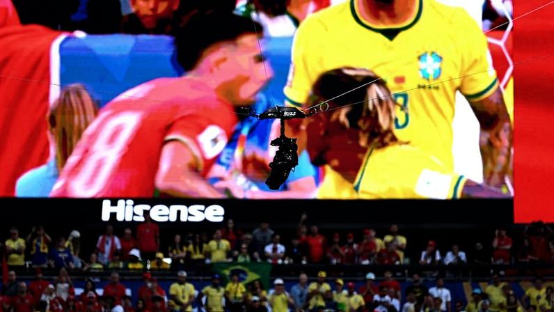 Spidercam durante a partida do Grupo C da Copa do Mundo FIFA 2026 entre Brasil e Marrocos, no New York New Jersey Stadium, em 13 de junho de 2026, em East Rutherford, New Jersey — Foto: Getty Images