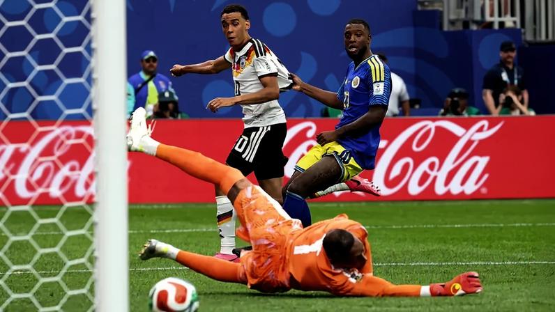 Musiala, da Alemanha, marca com o pé direito contra o Curaçao
