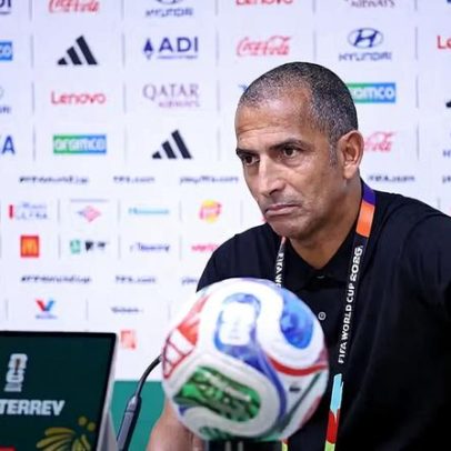 Técnico da Tunísia é demitido após goleada da Suécia na estreia da Copa do Mundo