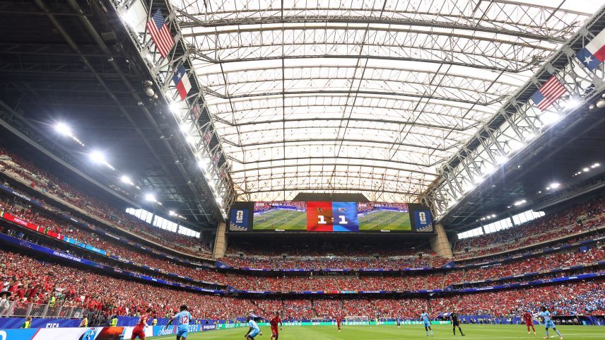 Portugal x RD Congo, no estádio do Houston, com o teto fechado: palco climatizado — Foto: Robbie Jay Barratt - AMA/Getty Images