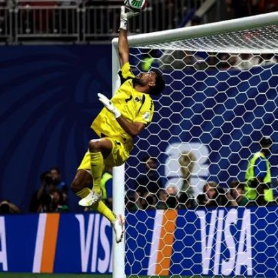 Espanha erra com goleiro Vozinha e decepciona na estreia da Copa 2026