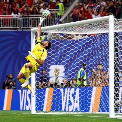 CazéTV faz mutirão por Vozinha após defesa contra Espanha na Copa