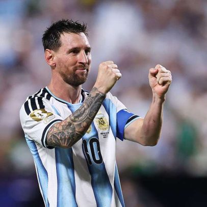 Argentina vence Áustria e avança ao mata-mata da Copa do Mundo