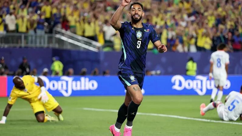 Mateus Cunha marcou o primeiro e o segundo gol da Seleção na Copa contra o Haiti