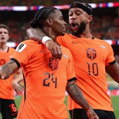 Memphis Depay, camisa 10 da Holanda, na goleada na Copa do Mundo