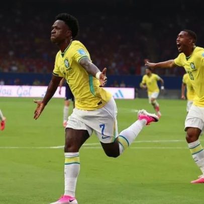 Vini Jr marca em três jogos e entra para grupo de campeões mundiais