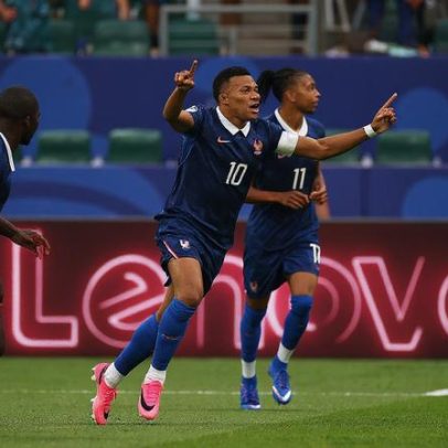 Mbappé iguala Ronaldo Fenômeno como maior artilheiro da Copa