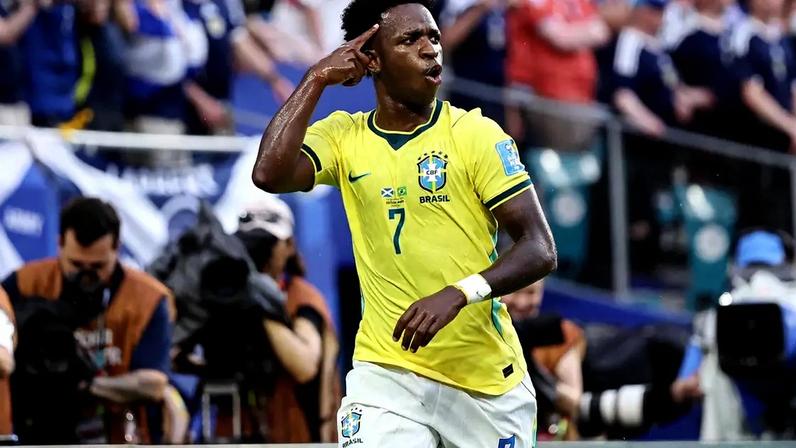 Vini Jr marcou dois gols na vitória do Brasil sobre a Escócia
