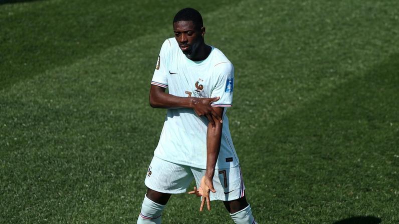 Dembélé faz comemoração "gelo nas veias" em gol da França contra a Noruega — Foto: Buda Mendes/Getty Images