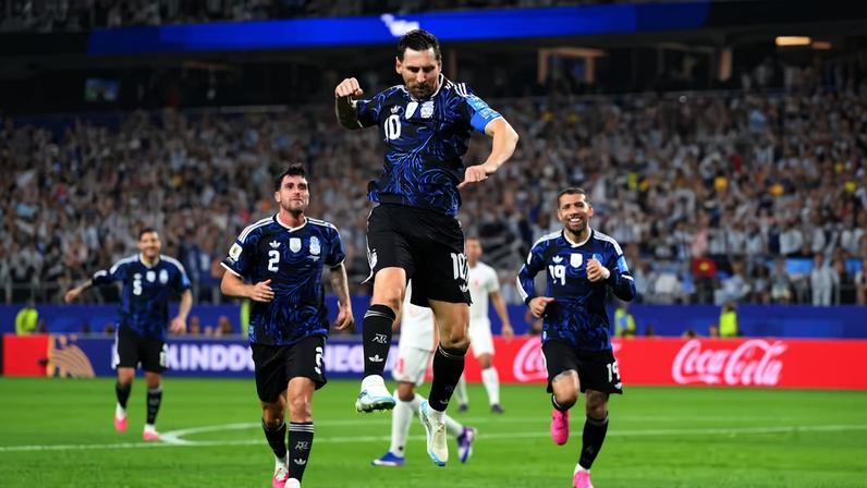 Messi comemora gol da Argentina sobre a Jordânia — Foto: David Ramos/Getty Images