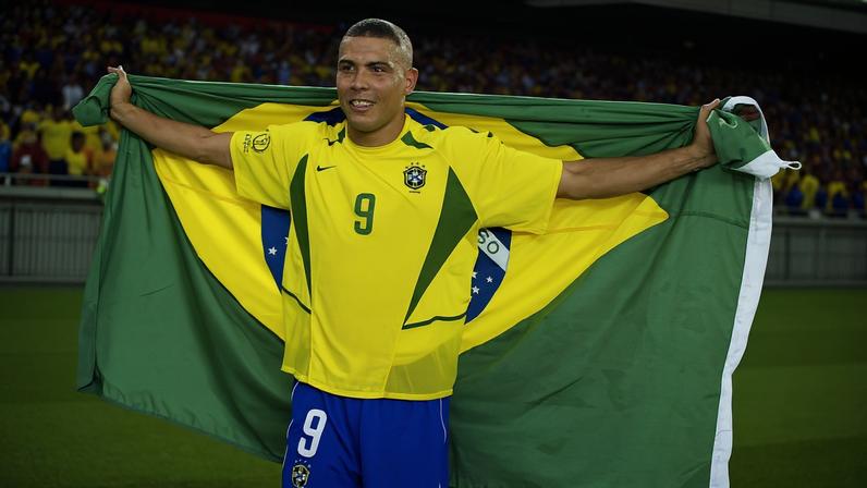 Ronaldo Fenômeno na Copa do Mundo de 2002 — Foto: Andreas Rentz/Bongarts/Getty Images