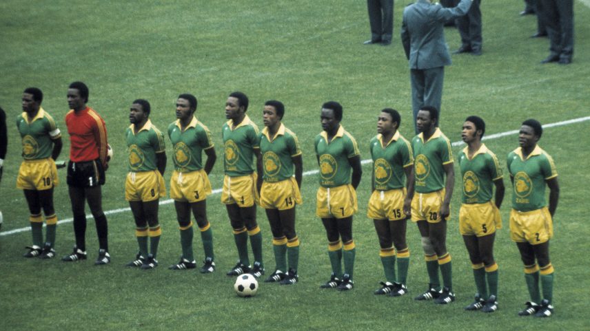 Seleção do Zaire no jogo contra o Brasil, na Copa do Mundo de 1974 — Foto: Werner OTTO/ullstein bild via Getty Images