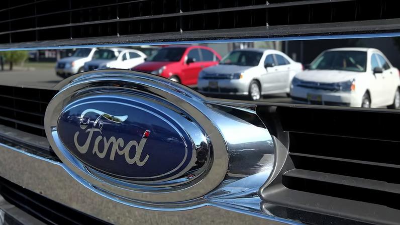 Ford recontrata 300 engenheiros veteranos após IA não atingir padrões de qualidade das inspeções feitas por humanos