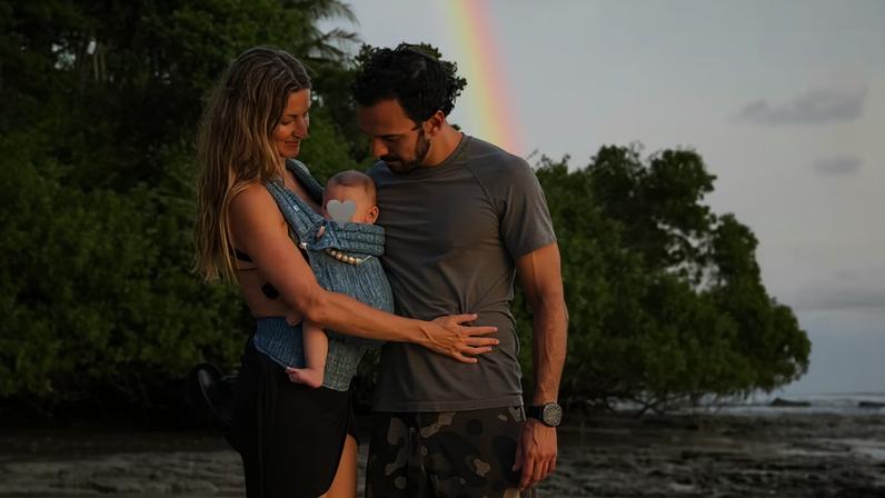Gisele Bündchen publica cliques raros com o marido e o filho: 'Te amamos muito'