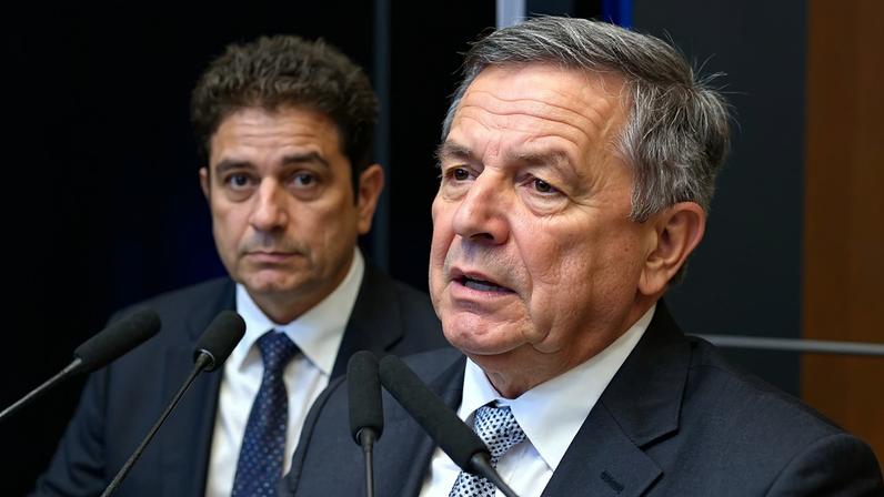 O ex-governador do Acre, Gladson Cameli (PP); o senador Márcio Bittar (PL); e o ex-governador Jorge Viana (PT) (Jefferson Rudy/Waldemir Barreto/Marcos Oliveira/Agência Senado)