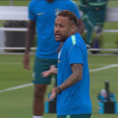 Neymar é relacionado, inicia no banco e pode atuar contra a Escócia