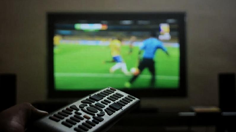Gol atrasado? Entenda o motivo da diferença entre transmissões da TV aberta e do streaming