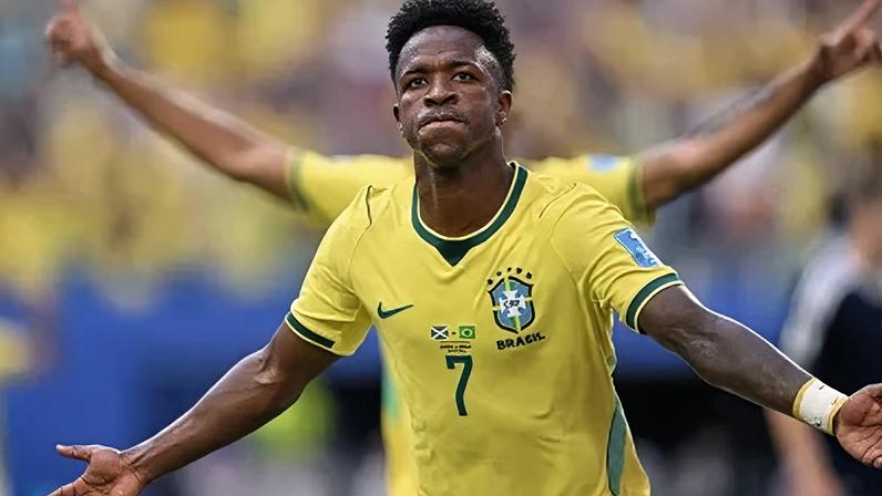 Vini Jr. comemora gol do Brasil sobre a Escócia