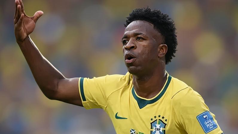 Vini Jr. comemora gol do Brasil sobre a Escócia