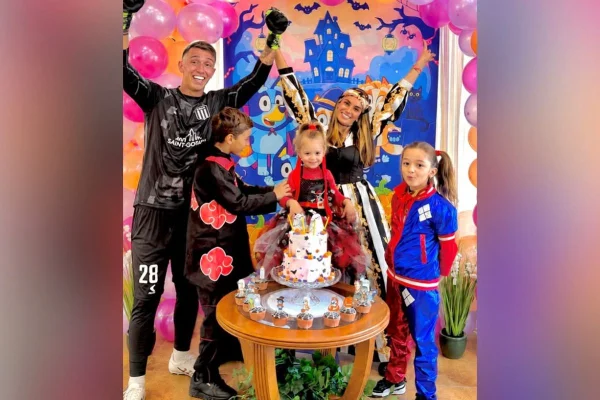 Graças à IA, goleiro do Uruguai, Muslera "participa" de festa da filha