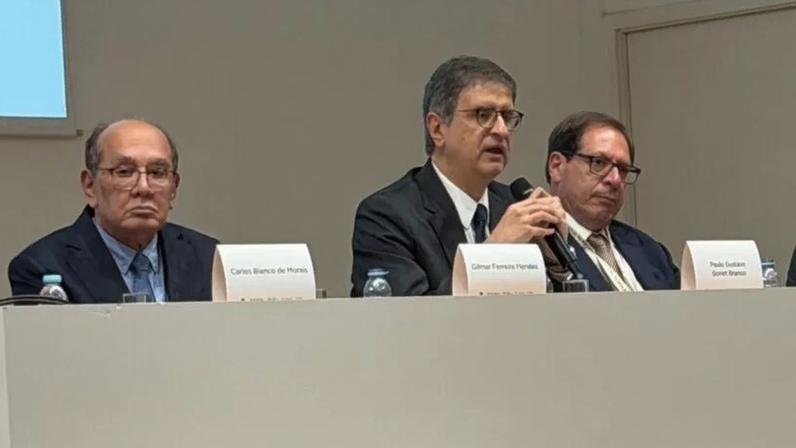 Da esquerda para a direita: Gilmar Mendes, do STF; Paulo Gonet, da PGR; e Luis Felipe Salomão, do STJ