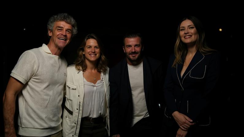 Guga, Beckham e Sharapova aparecem juntos em evento em Roland Garros