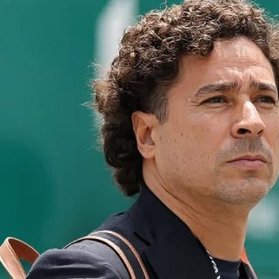 Ochoa se torna o primeiro a disputar seis Copas do Mundo