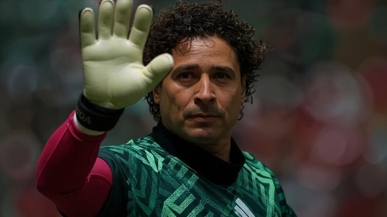 Guillermo Ochoa, goleiro do México, antes do jogo contra a África do Sul na Copa