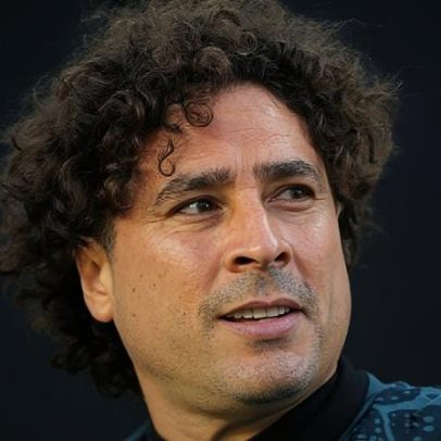 México x África do Sul: Ochoa recordista na estreia e vínculo com o Flu