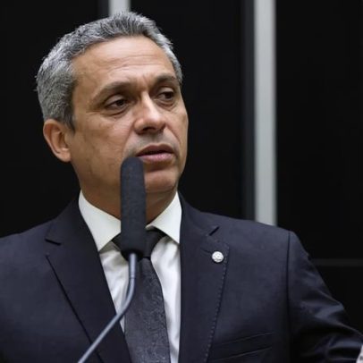 Tribunal condena Gayer a indenizar PT por vídeo que ligava sigla ao atentado de Bolsonaro