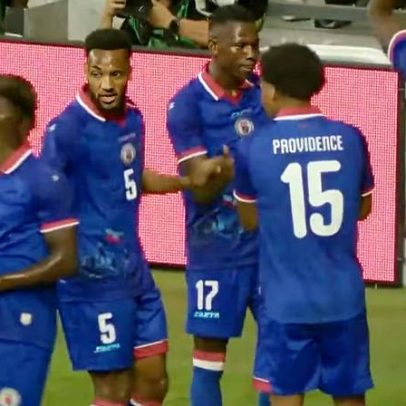 Rival do Brasil na Copa recebe elogios online pelo desempenho
